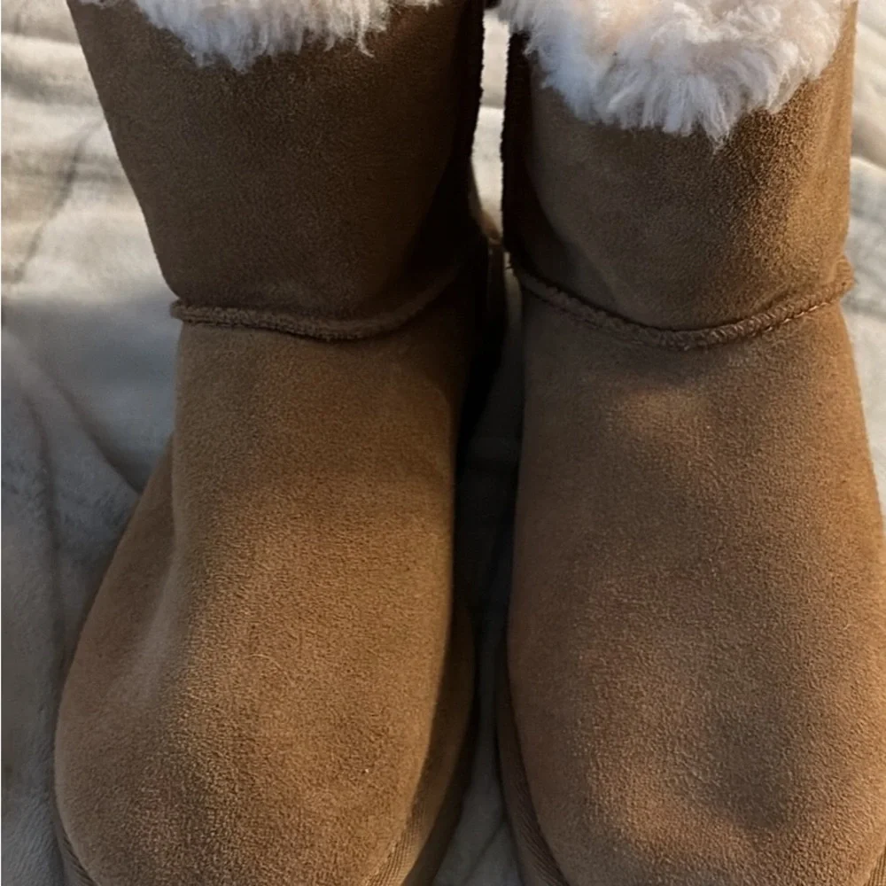 Sold - Picture 2 of 5